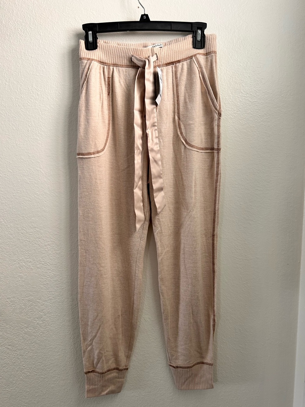 NWT Abercrombie & Fitch Women Med Tan Sleepwear Joggers Satin Tie Lounger